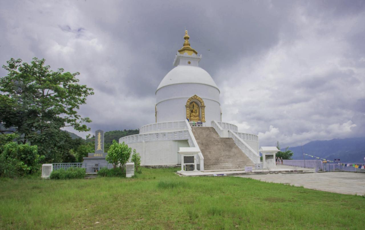 Hotel Romantica Pokhara Eksteriør bilde