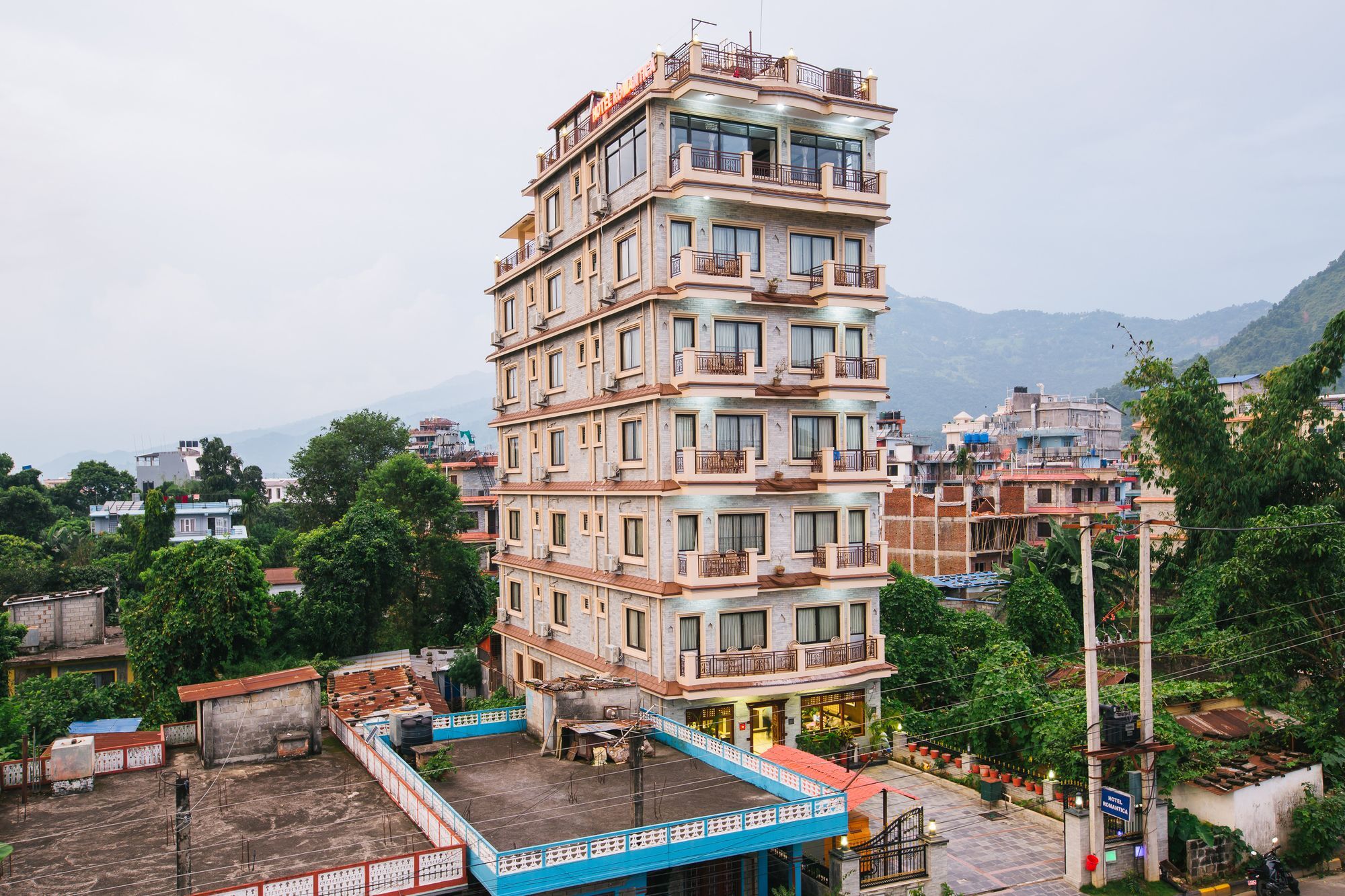 Hotel Romantica Pokhara Eksteriør bilde