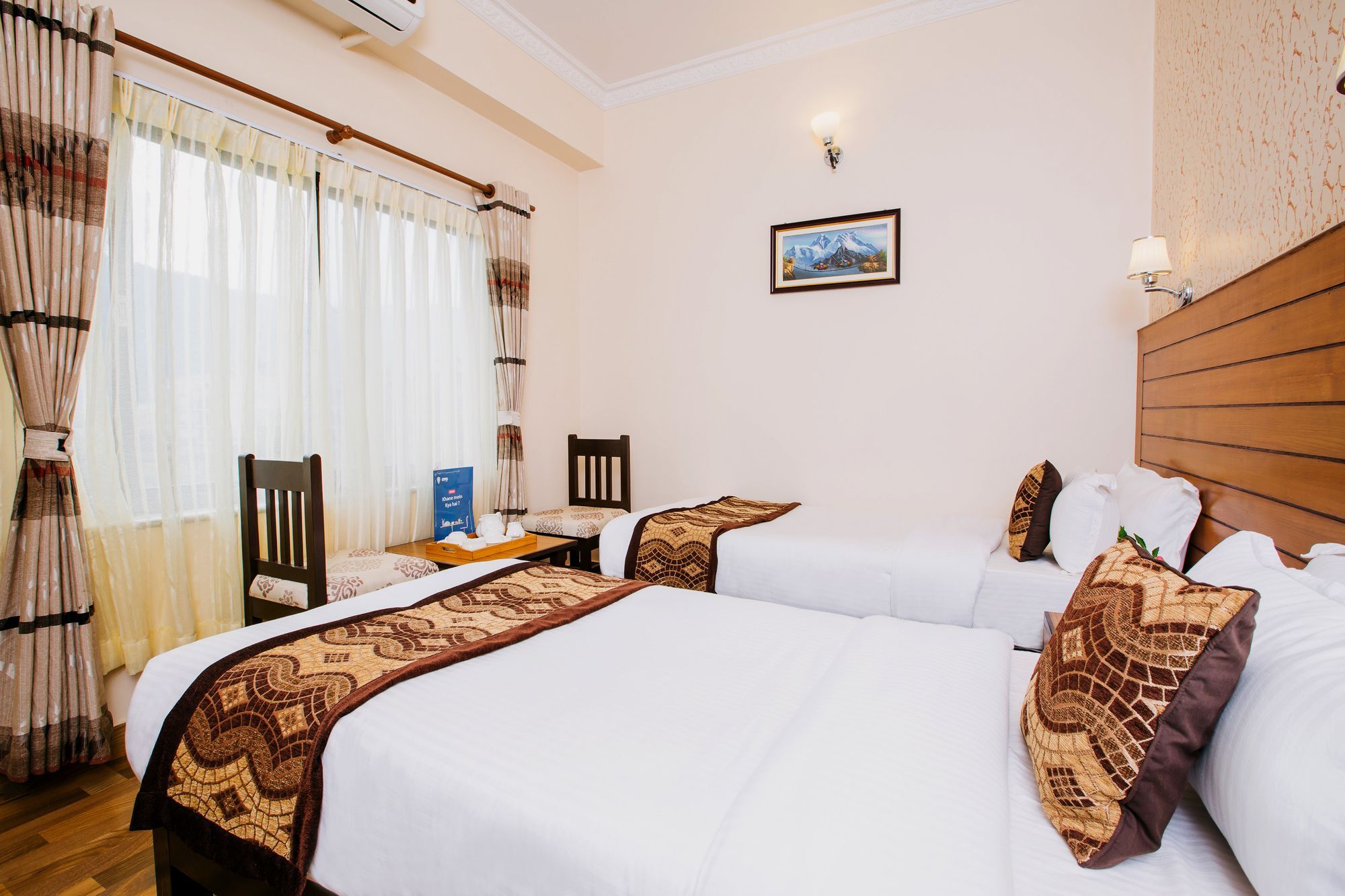 Hotel Romantica Pokhara Eksteriør bilde