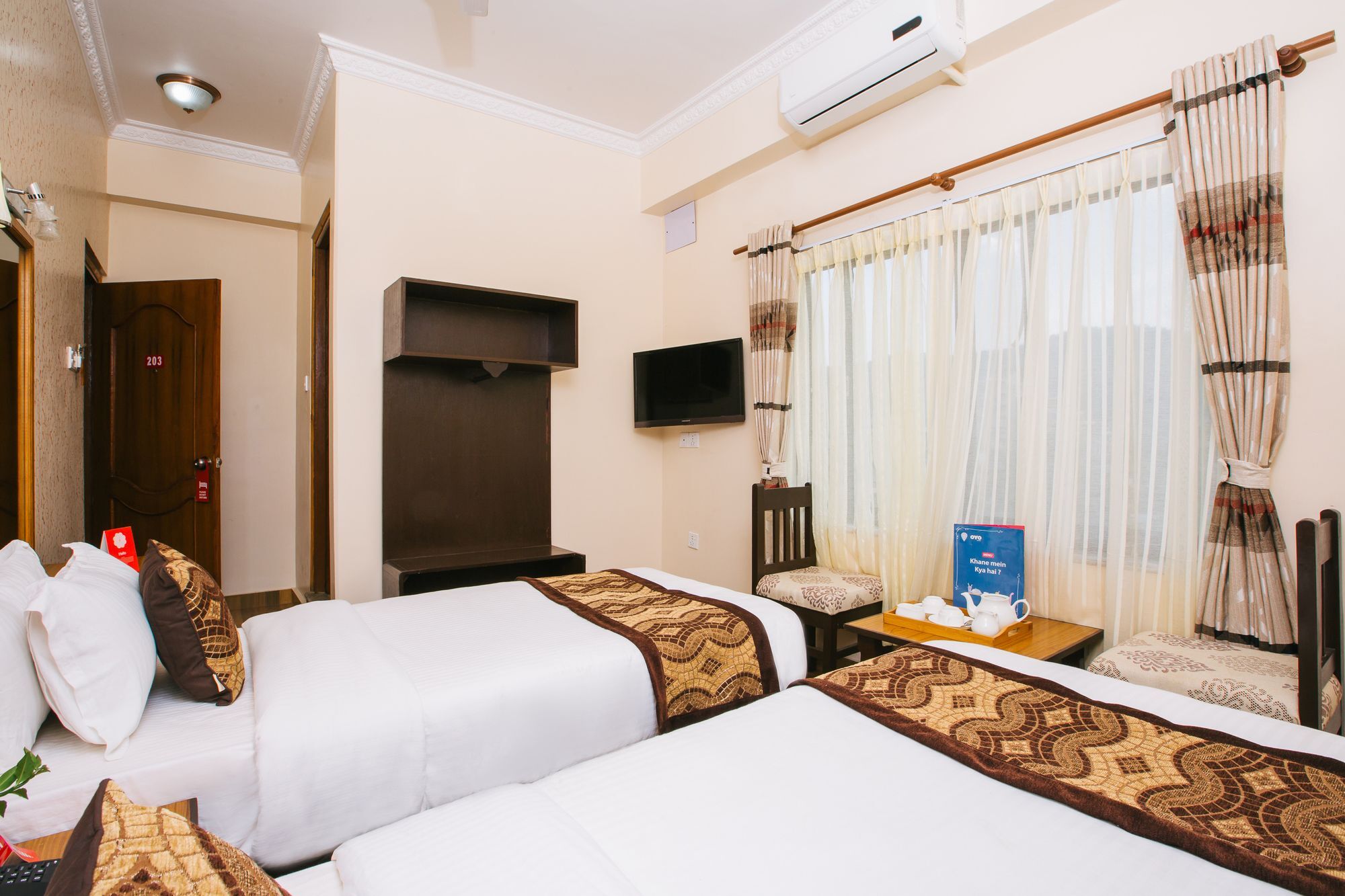 Hotel Romantica Pokhara Eksteriør bilde