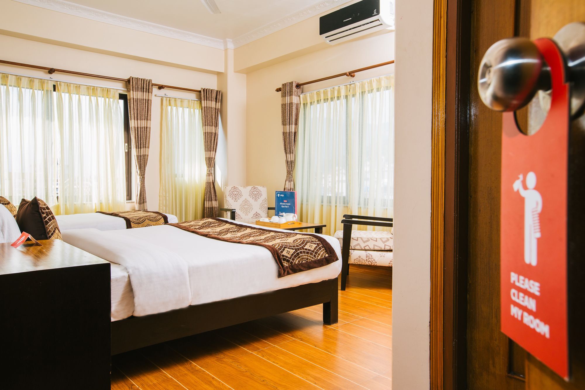 Hotel Romantica Pokhara Eksteriør bilde