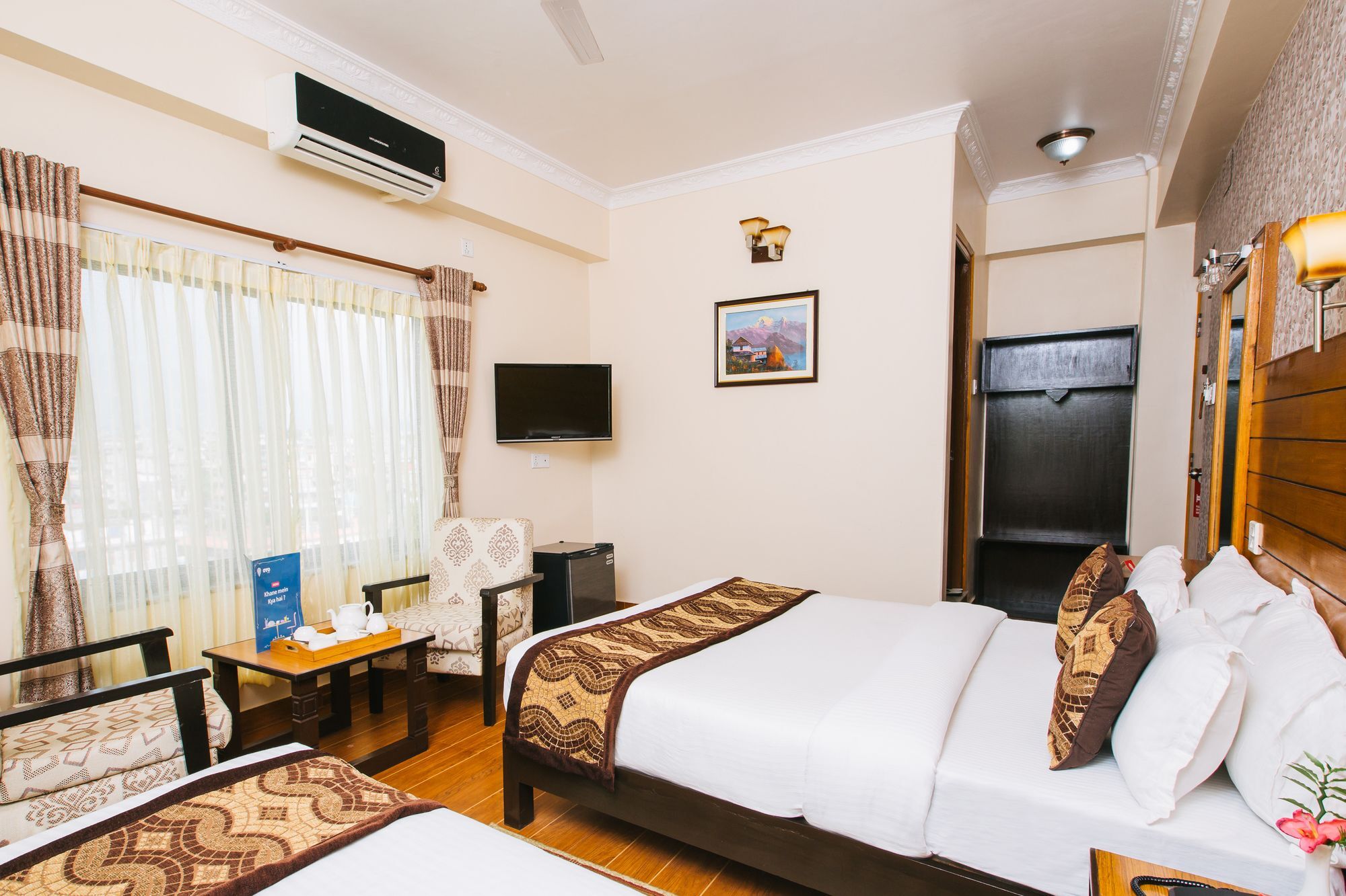 Hotel Romantica Pokhara Eksteriør bilde